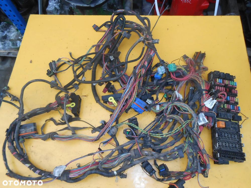 Wiązka kabiny skrzynka bezpieczników John Deere 6930 Premium - 1