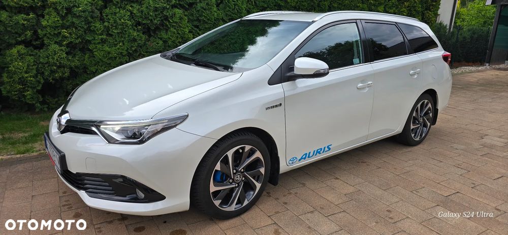 Toyota Auris Hybrid 135 Comfort - 1