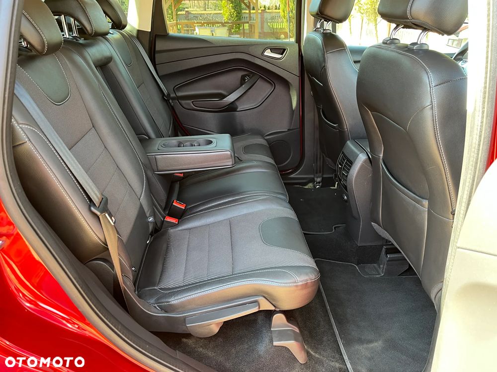 Ford Kuga 2.0 TDCi 4x4 Titanium - 28