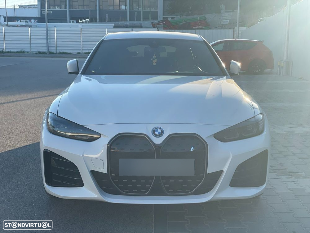 BMW i4 eDrive40 Pack Desportivo M - 3