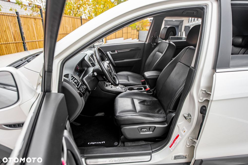 Chevrolet Captiva 3.0 V6 LTZ - 21