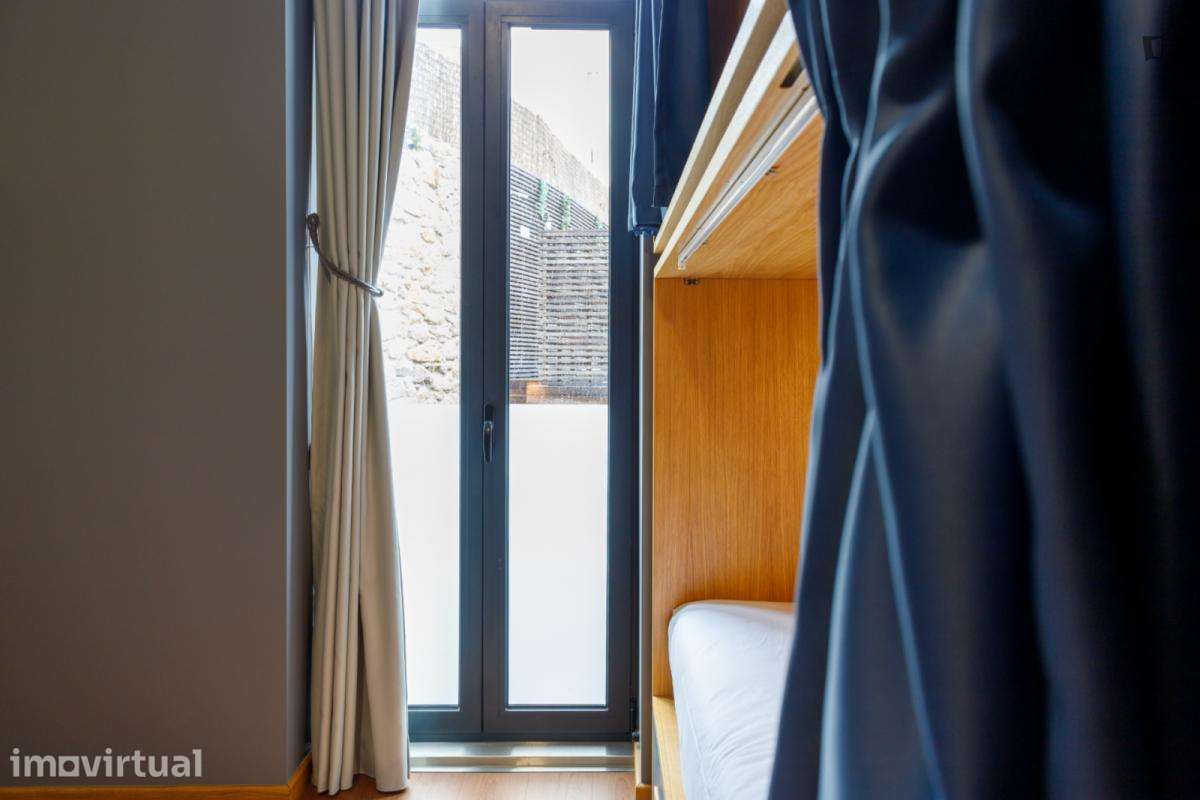 Quarto - localizado em Vila nova de gaia - Grande imagem: 4/27