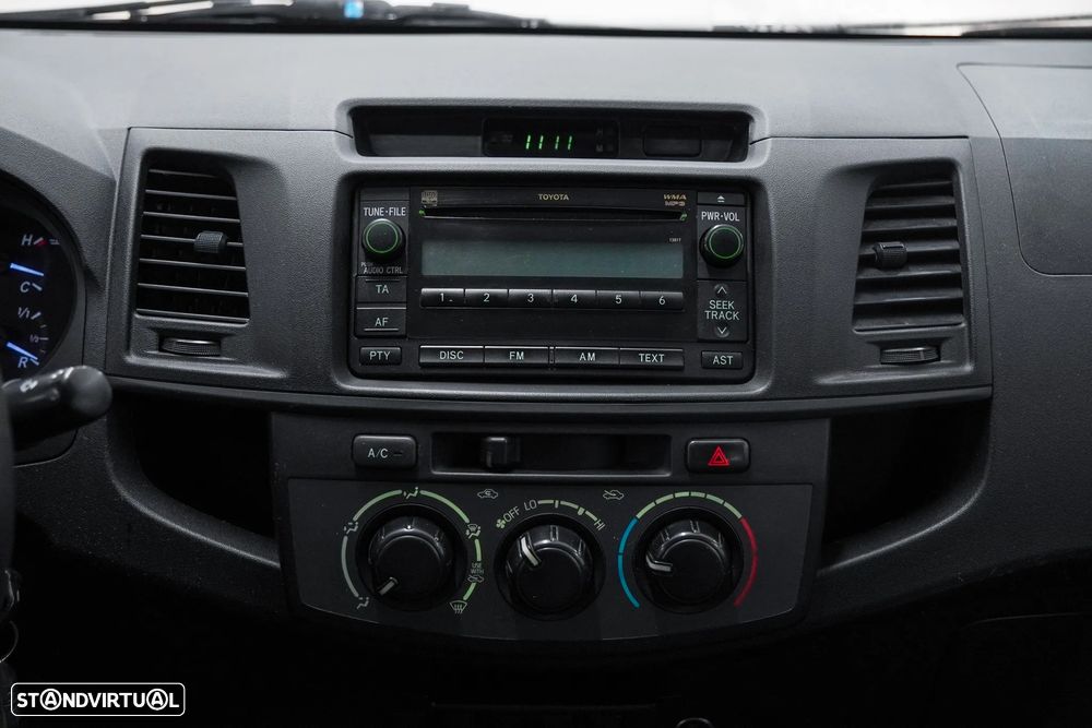 Toyota Hilux 2.5 D-4D 2WD CD AC - 22