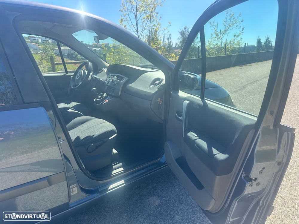 Renault Scénic - 14