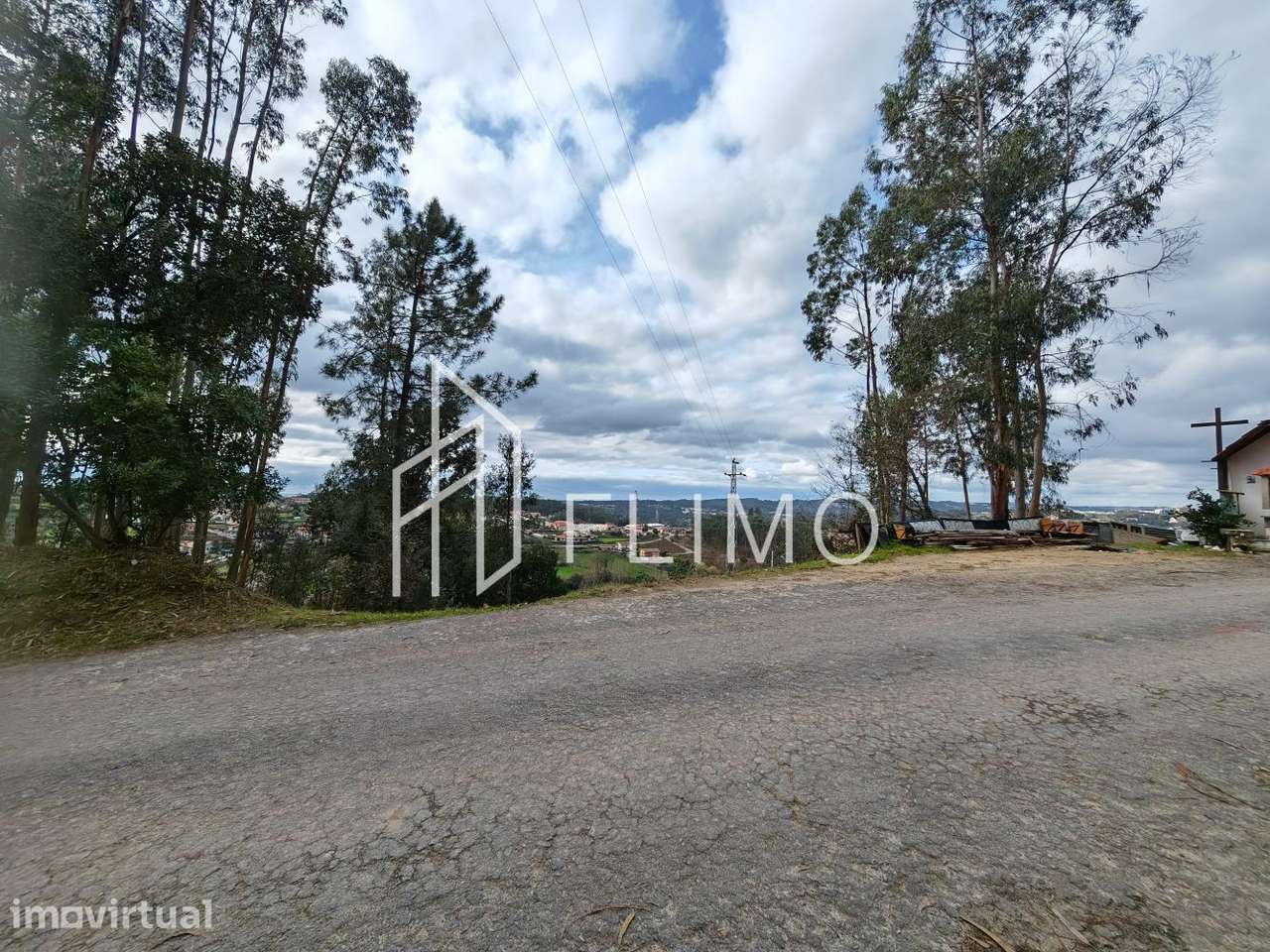 Terreno com 900m2 - Grande imagem: 4/18