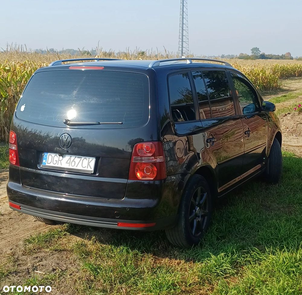 Volkswagen Touran - 3