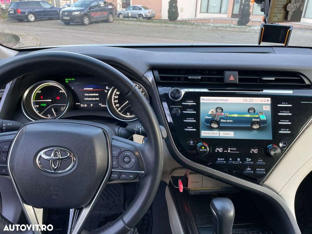 Toyota Camry 2.5 Hybrid Exclusive - 8