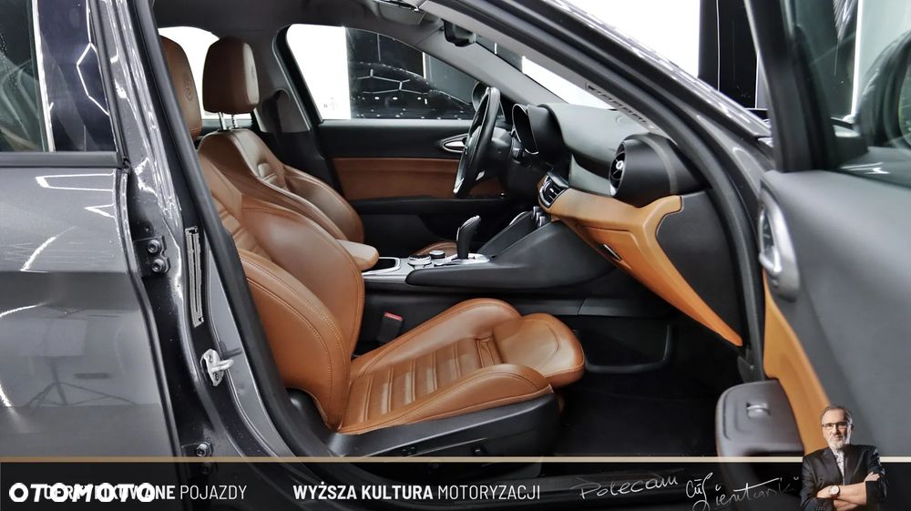 Alfa Romeo Giulia 2.0 Turbo Veloce Q4 - 17
