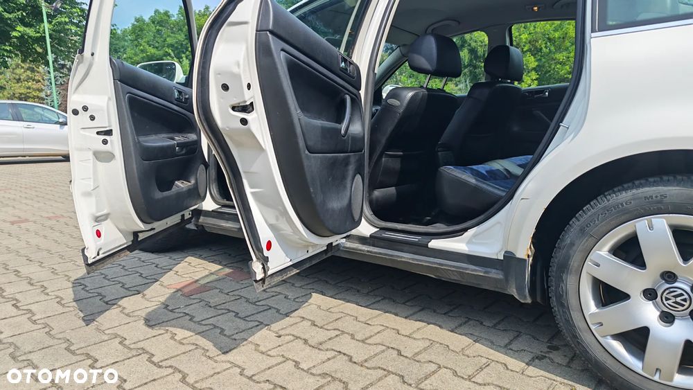 Volkswagen Passat - 24