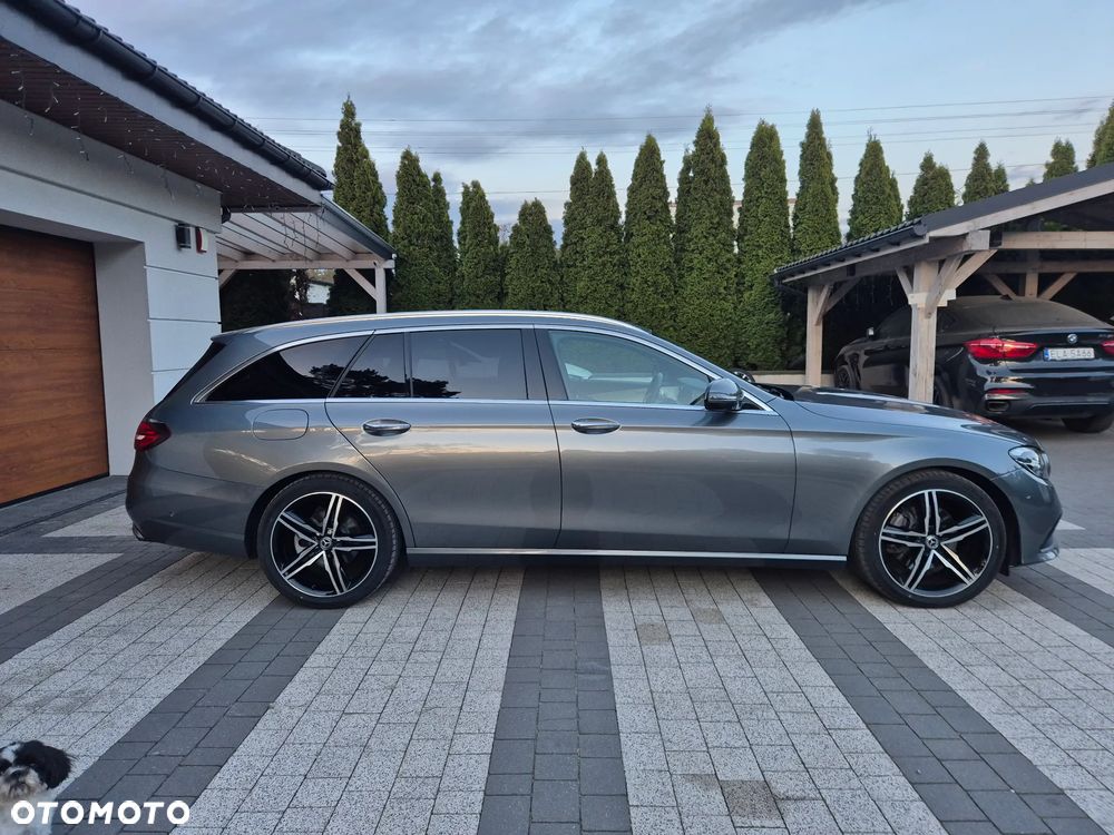 Mercedes-Benz Klasa E 220 d 4-Matic Exclusive - 23