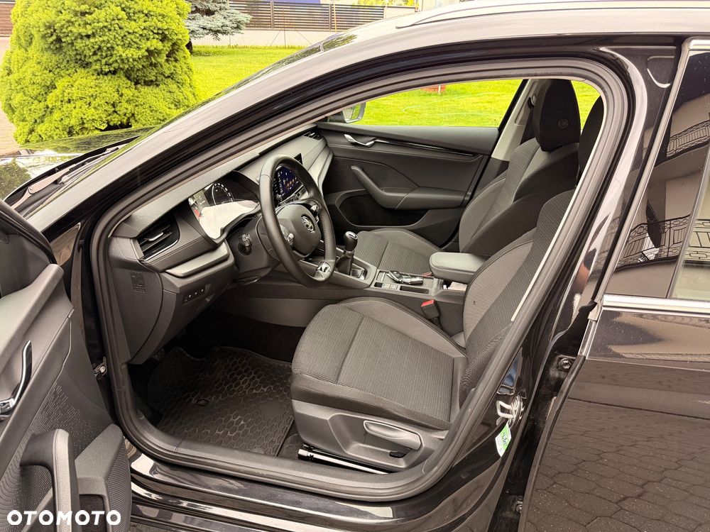 Skoda Octavia 1.5 TSI ACT Ambition - 29