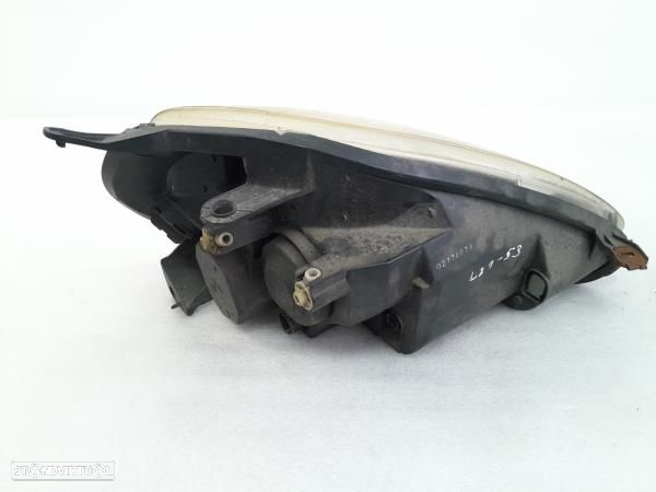 Farolim Esq Fiat Punto Van (199_) - 2