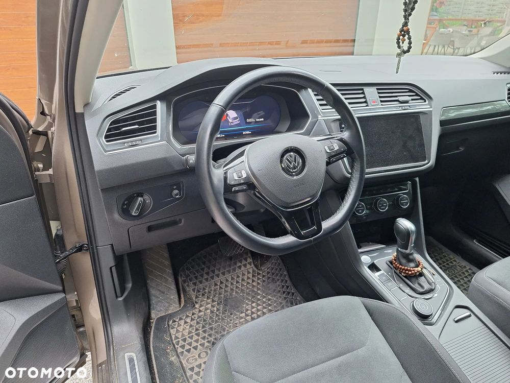 Volkswagen Tiguan - 6