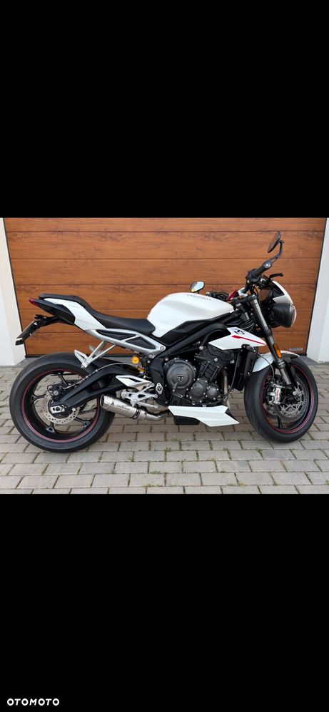 Triumph Street Triple - 36