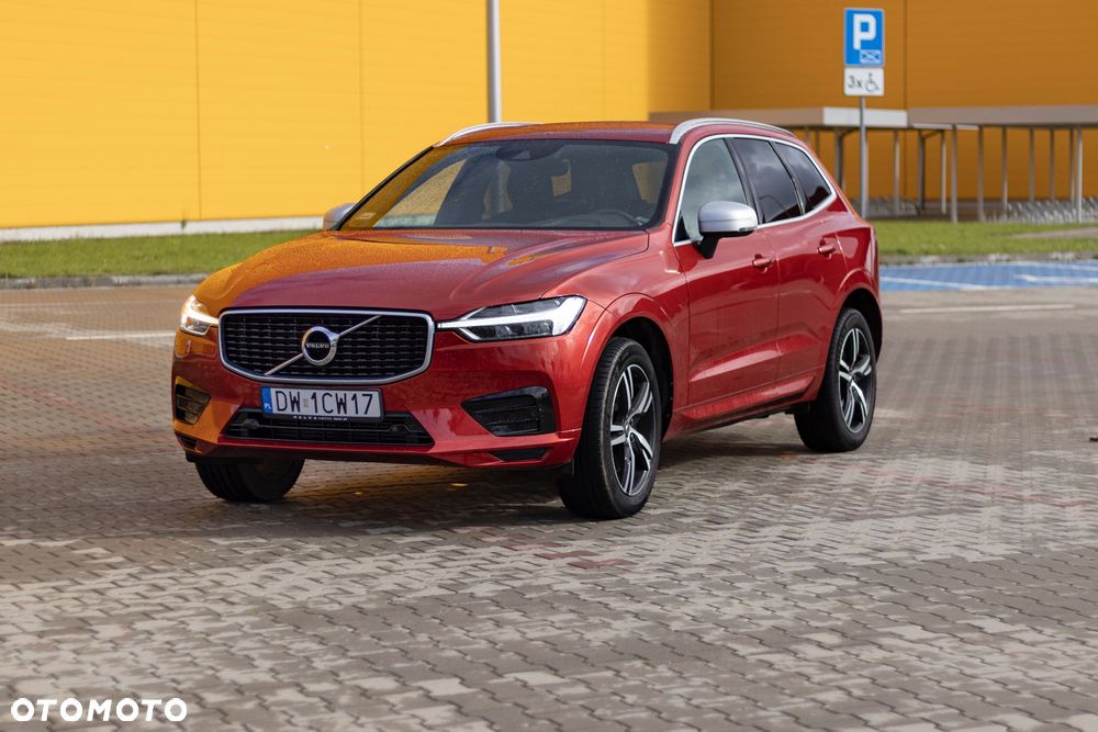 Volvo XC 60 T5 AWD R-Design - 1