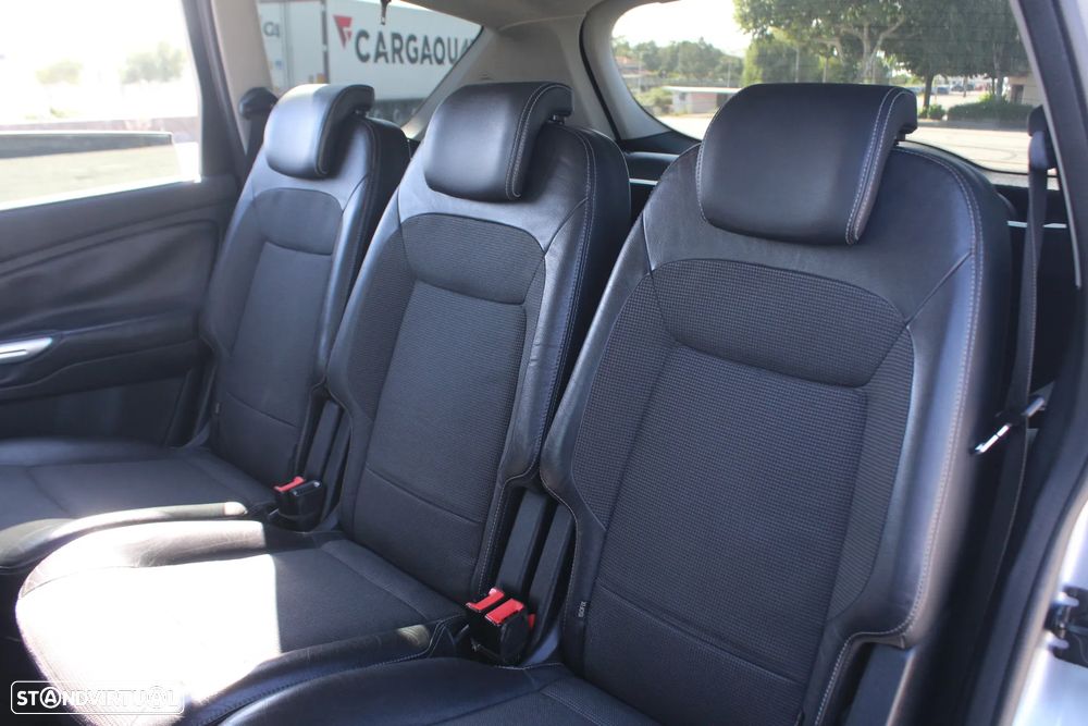 Ford S-Max 1.8 TDCi Titanium 7L - 35