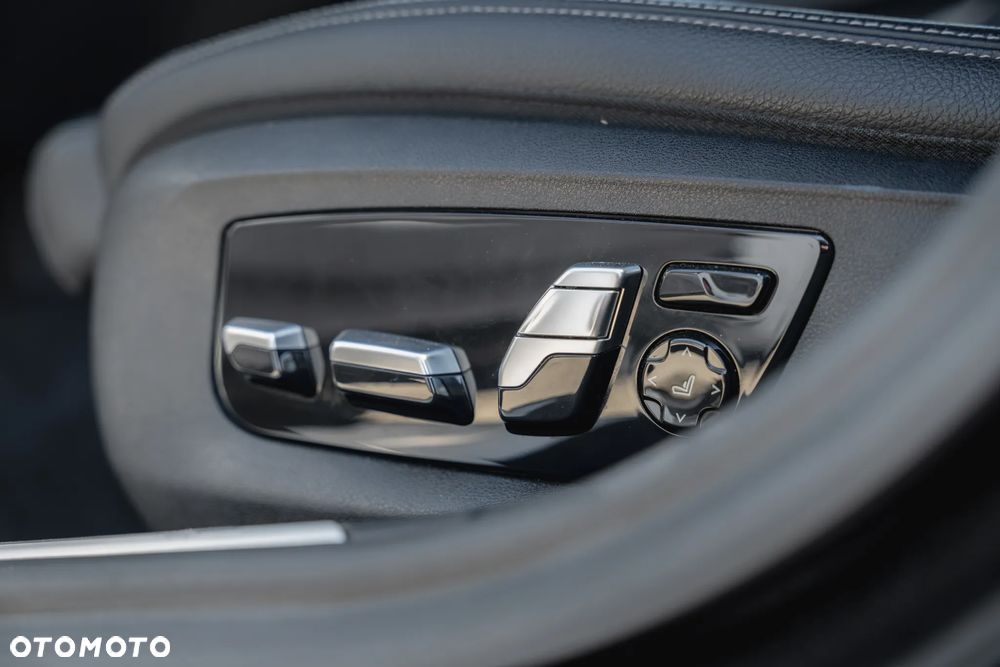 BMW Seria 7 730d xDrive - 24