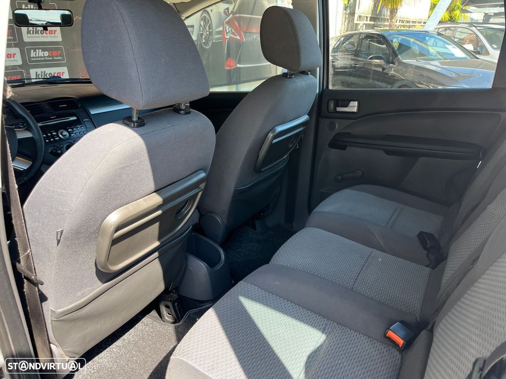 Ford Focus C-Max 1.6 TDCi Ambiente - 28