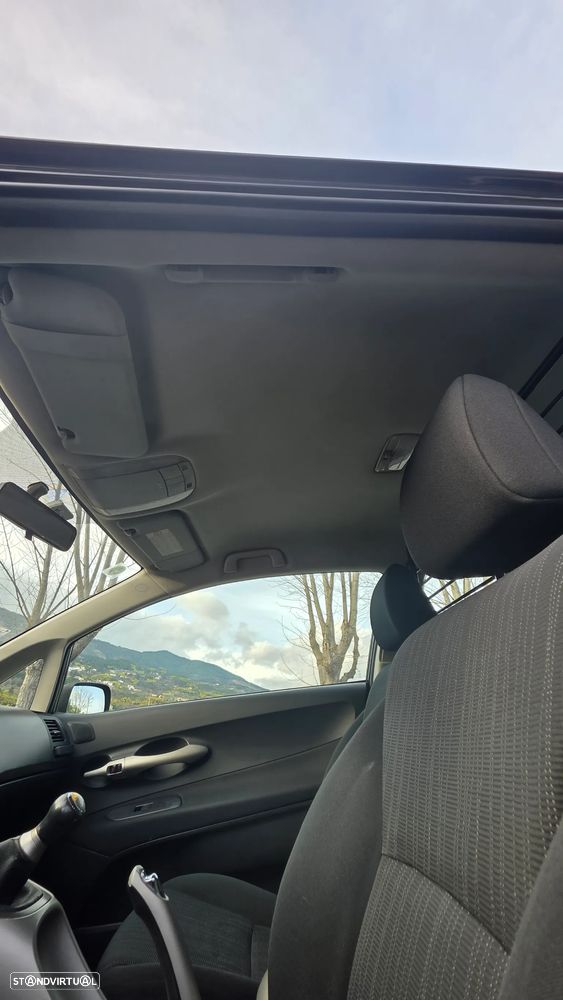 Toyota Auris 1.4 D-4D AC - 17