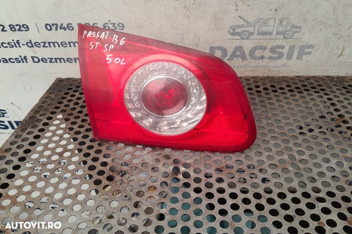 Lampa / Tripla stop stanga pe hayon 3C994509305S Volkswagen VW Passat - 1