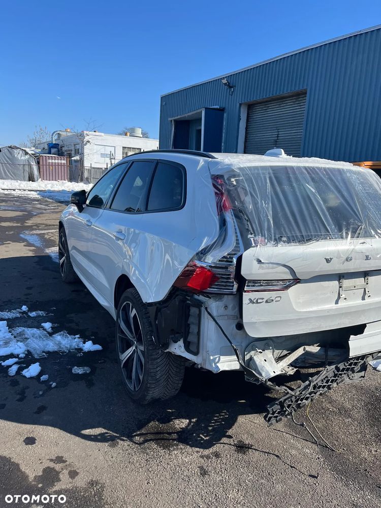 Volvo XC 60 T8 Twin Engine AWD Geartronic RDesign - 10