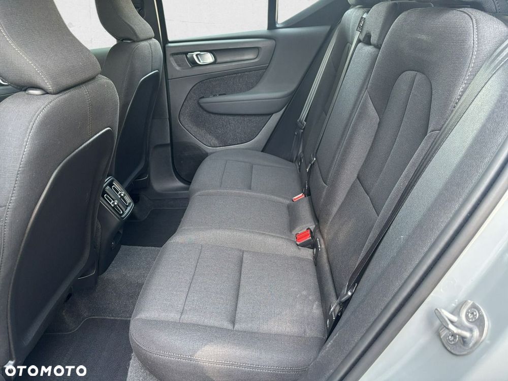 Volvo XC 40 - 22