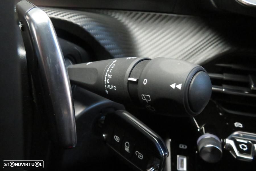 Peugeot 2008 1.2 Hybrid Allure e-DCS6 - 21