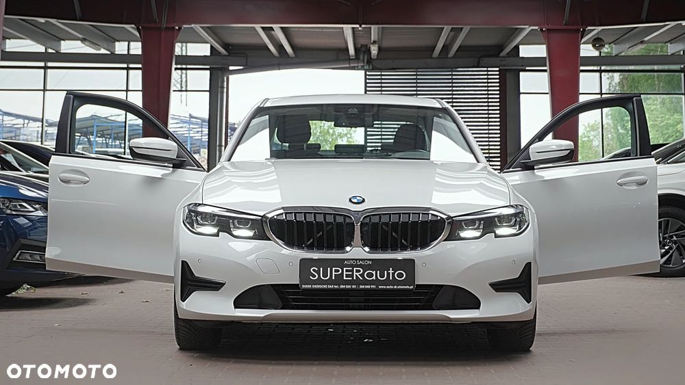 BMW Seria 3 318i Advantage sport - 4