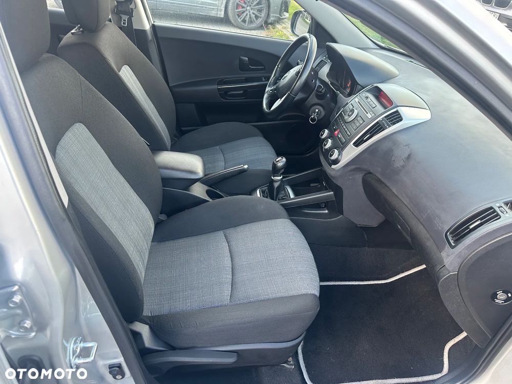 Kia Ceed 2012 photo 3