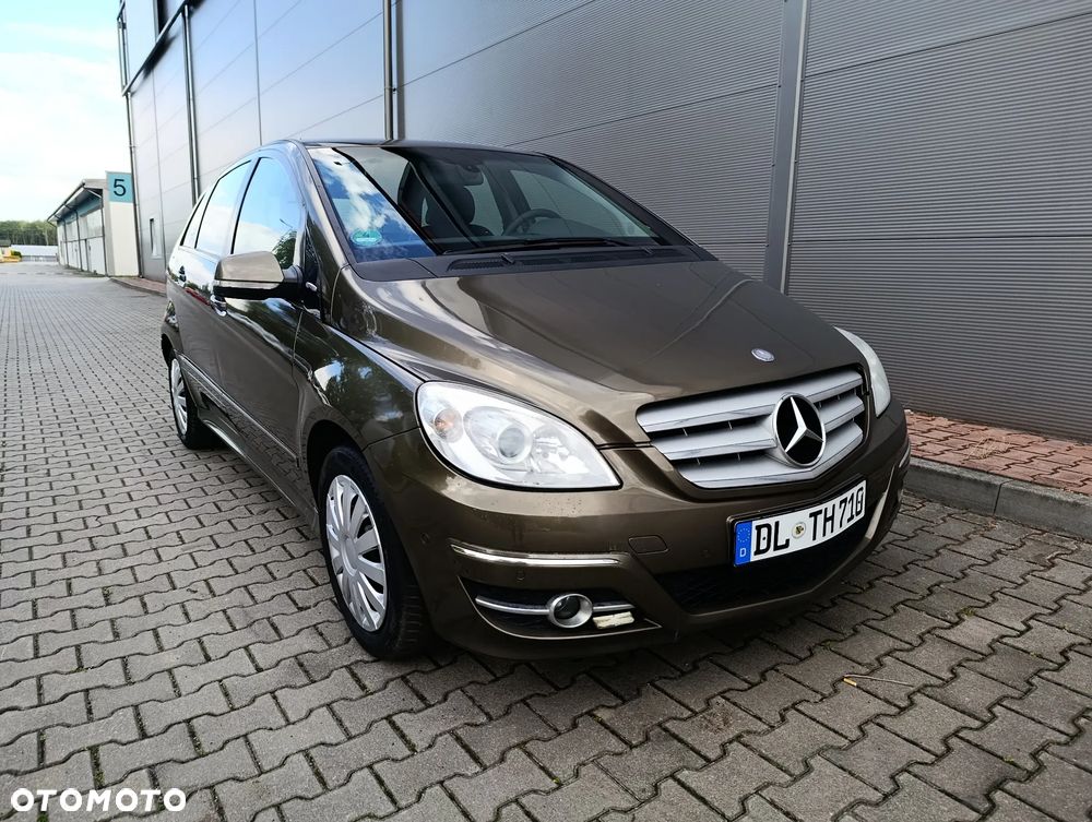 Mercedes-Benz Klasa B 180 - 4