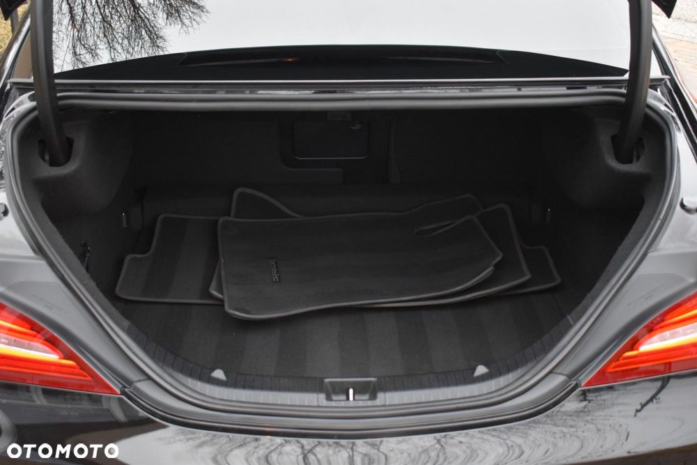 Mercedes-Benz CLA 250 4-Matic Sport - 24