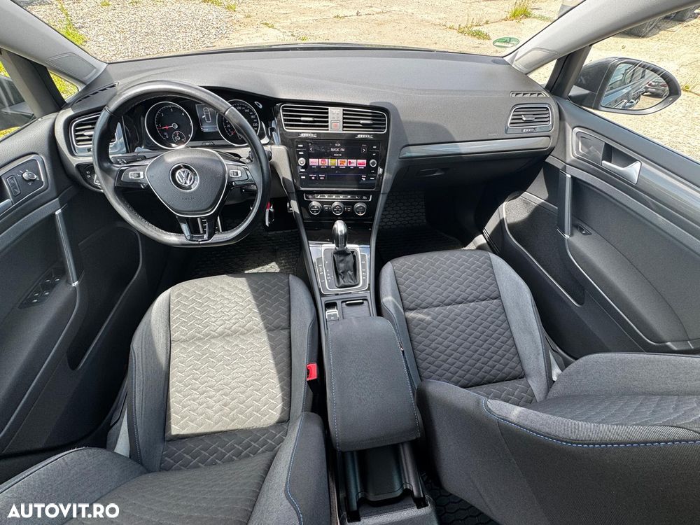 Volkswagen Golf 1.6 TDI SCR DSG Join - 9