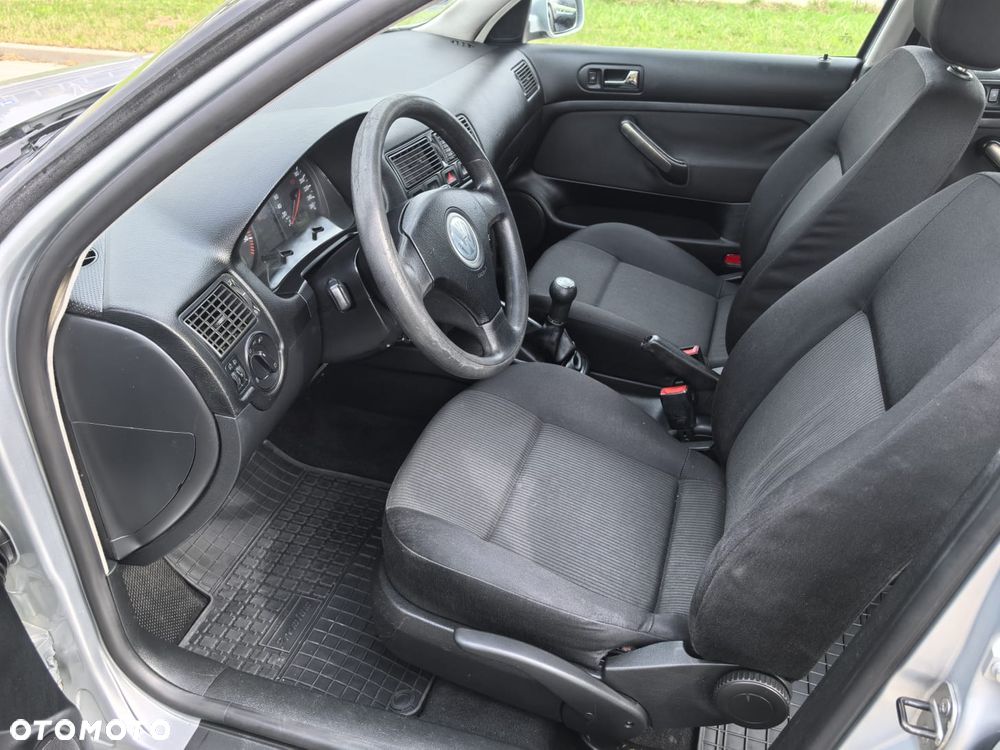 Volkswagen Bora 1.9 TDI Comfortline - 6