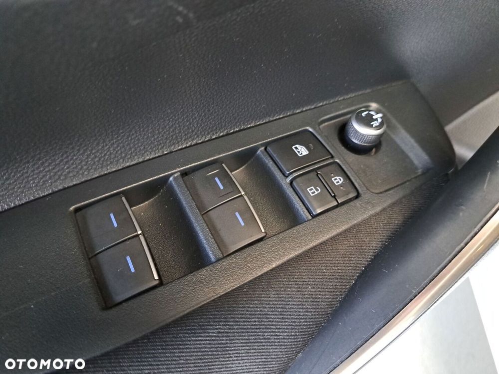 Toyota Corolla - 33