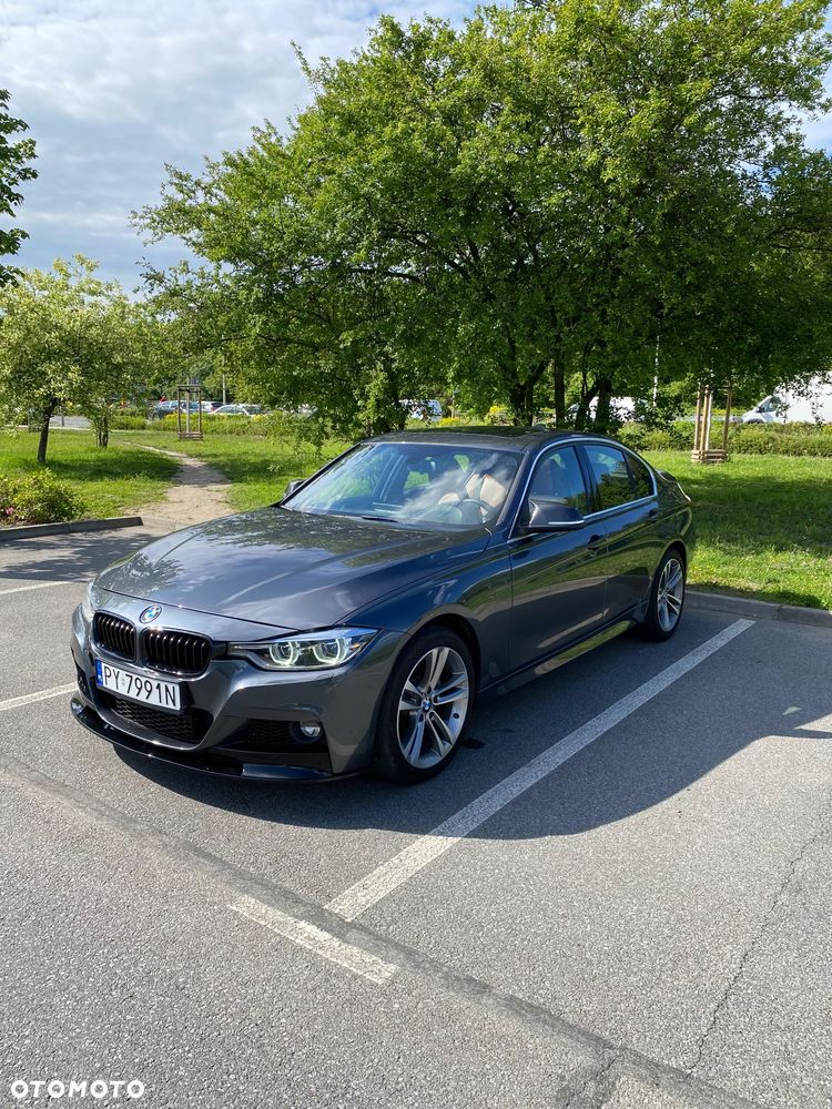 BMW Seria 3 330i xDrive - 2