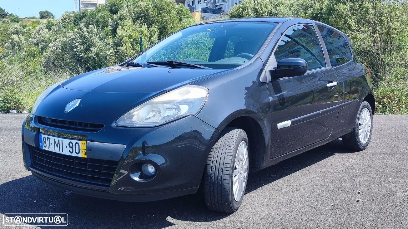 Renault Clio - 1