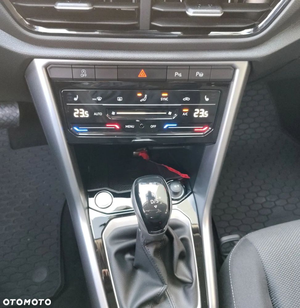 Volkswagen T-Roc 1.5 TSI Life DSG - 26
