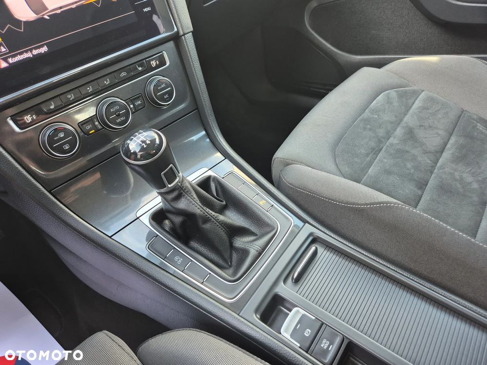 Volkswagen Golf 1.6 TDI (BlueMotion Technology) Comfortline - 40