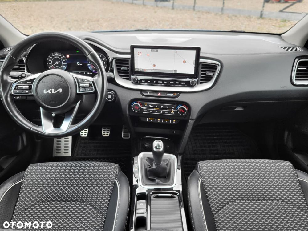 Kia Ceed 1.5 T-GDI L Business Line Plus - 10