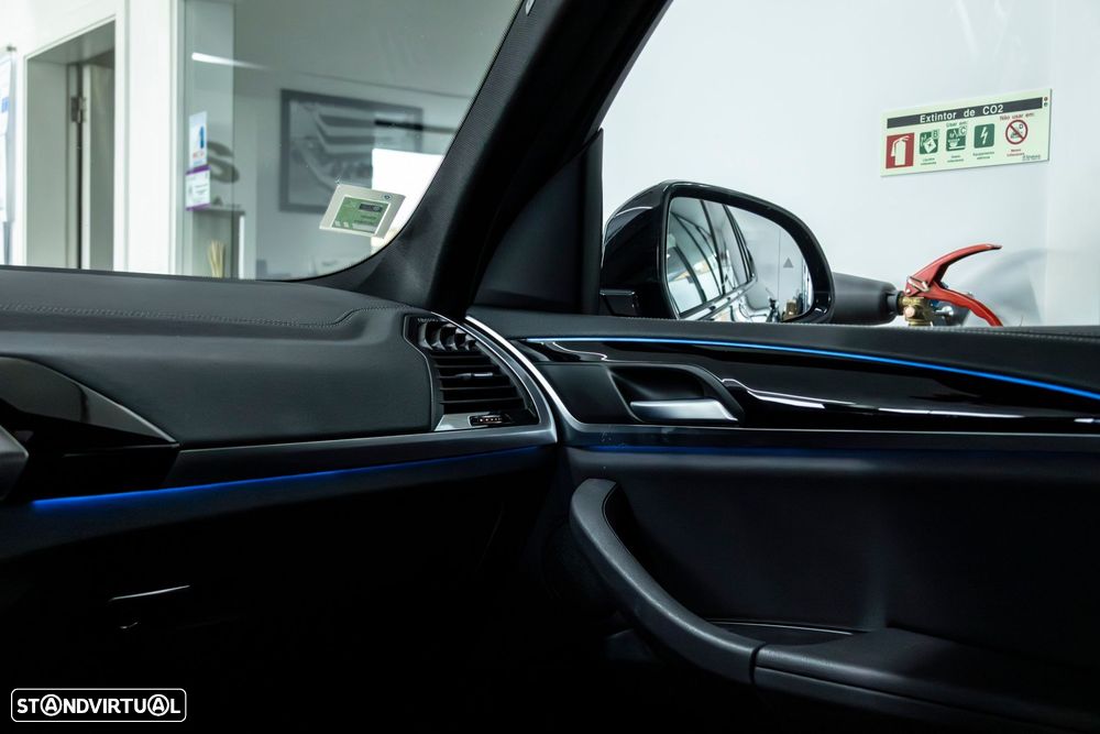 BMW iX3 Inspiring - 17