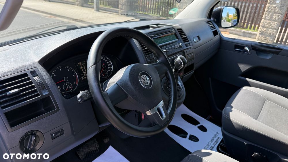 Volkswagen Multivan - 35