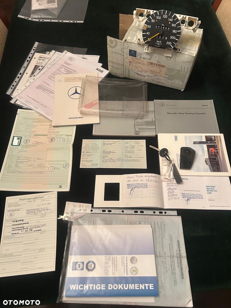 Mercedes-Benz W201 (190) - 28