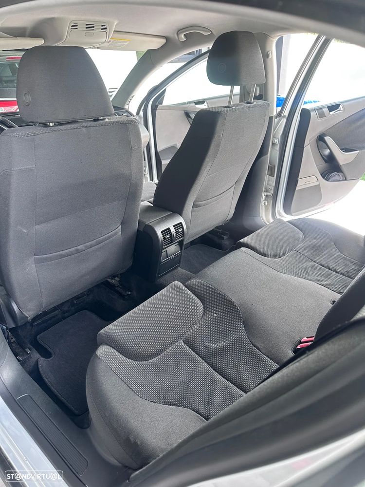 VW Passat 1.9 TDi Confortline - 10