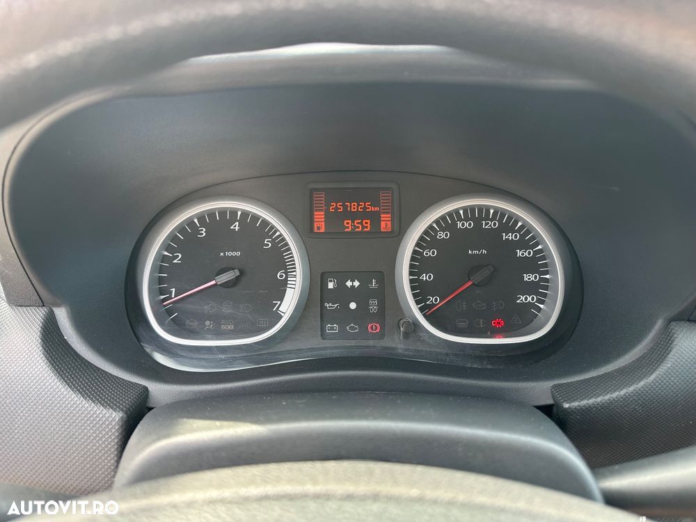 Dacia Duster 1.5 dCi 4x2 Ambiance - 13