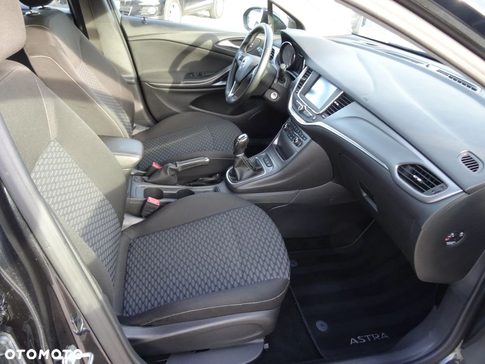 Opel Astra - 14