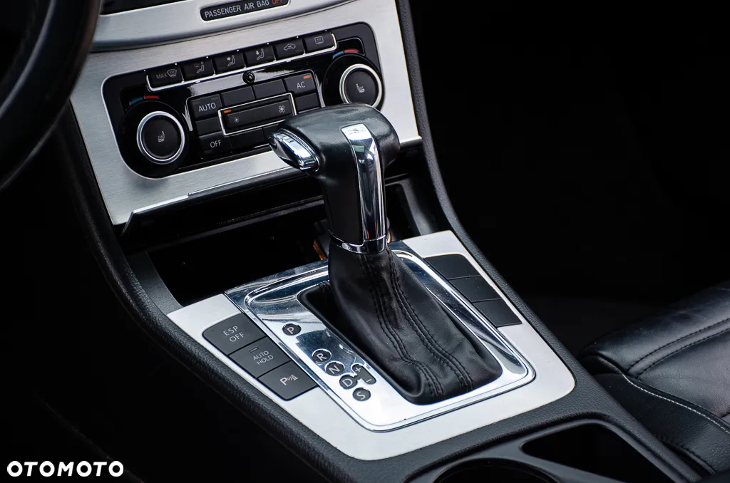 Volkswagen Passat CC 2.0 TSI DSG - 18