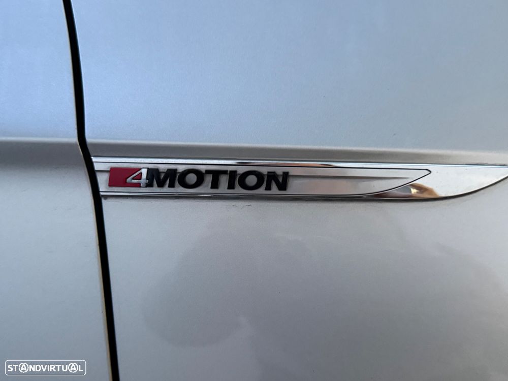 VW Passat Variant 2.0 TDI Highline DSG 4Motion - 4