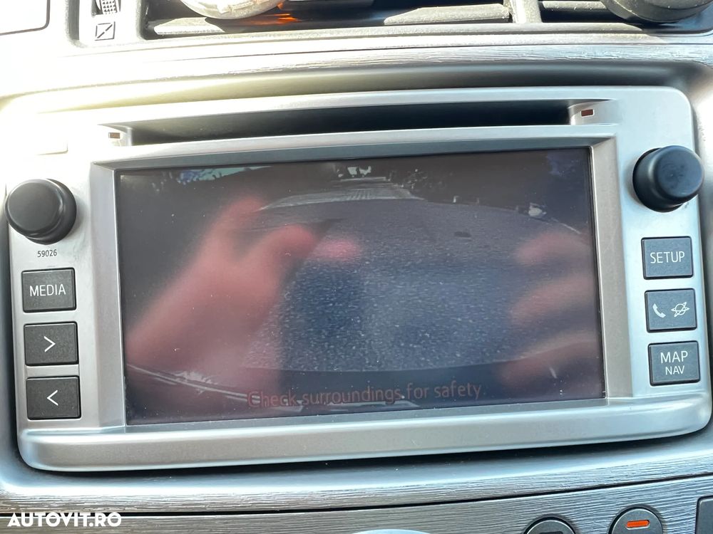 Toyota Verso 2.0 D-4D DPF Luna - 23