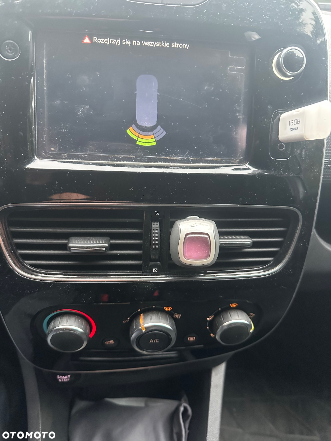 Renault Clio 1.5 dCi Energy Limited 2018 - 14