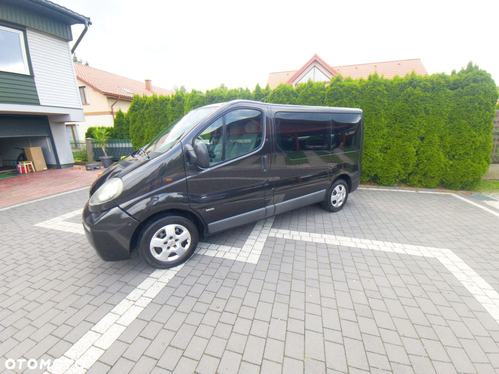 Opel Vivaro - 8